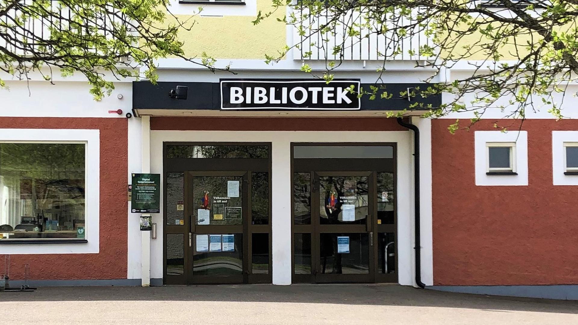 Entrén till Sävsjö bibliotek