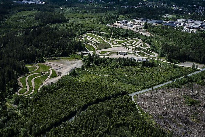 Bilden visar ett flygfoto över del av det planlagda området vid Hagabanan.